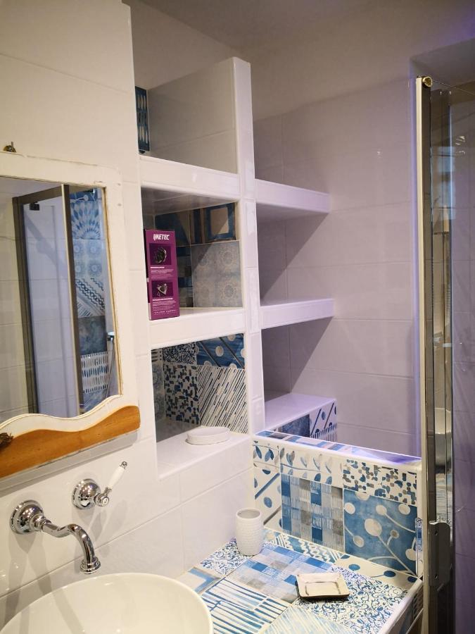 La Porta Rossa Apartman Vado Ligure Kültér fotó